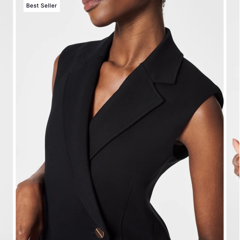 SPANX The Perfect Asymmetrical Vest Top, S